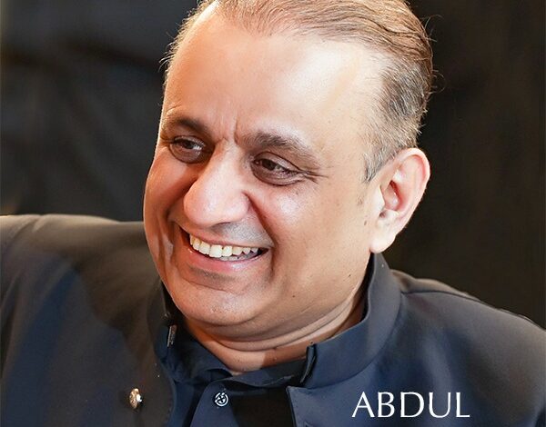 Govt to complete PIA’s privatisation within 3 months: Aleem Khan